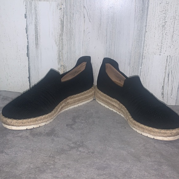 0312 Adrienne Vittadini Niko Slip On Shoes - Picture 3 of 8